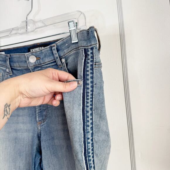 EXPRESS Perfect Curves Leggings High Rise Jeans Blue Side Seam Stripe Raw Hem 12 - Picture 6 of 13